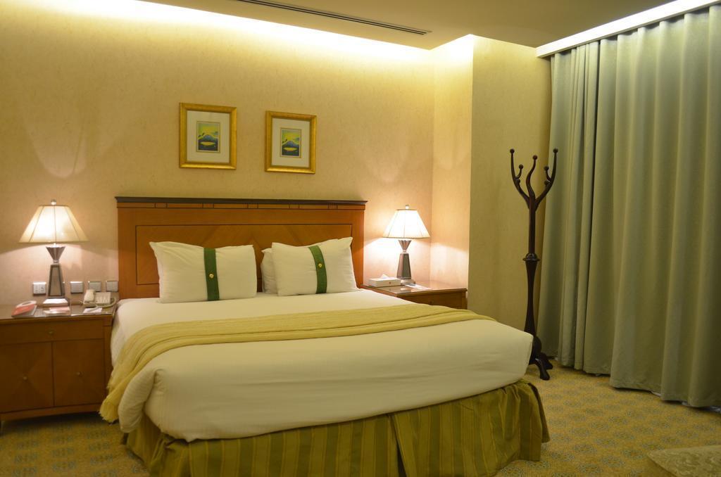 Eastyard Khobar Hotel - Formerly Ramada By Wyndham Khobar מראה חיצוני תמונה