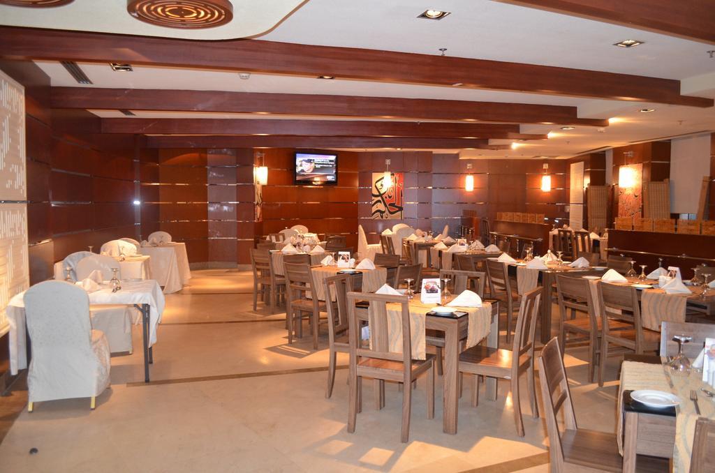 Eastyard Khobar Hotel - Formerly Ramada By Wyndham Khobar מראה חיצוני תמונה