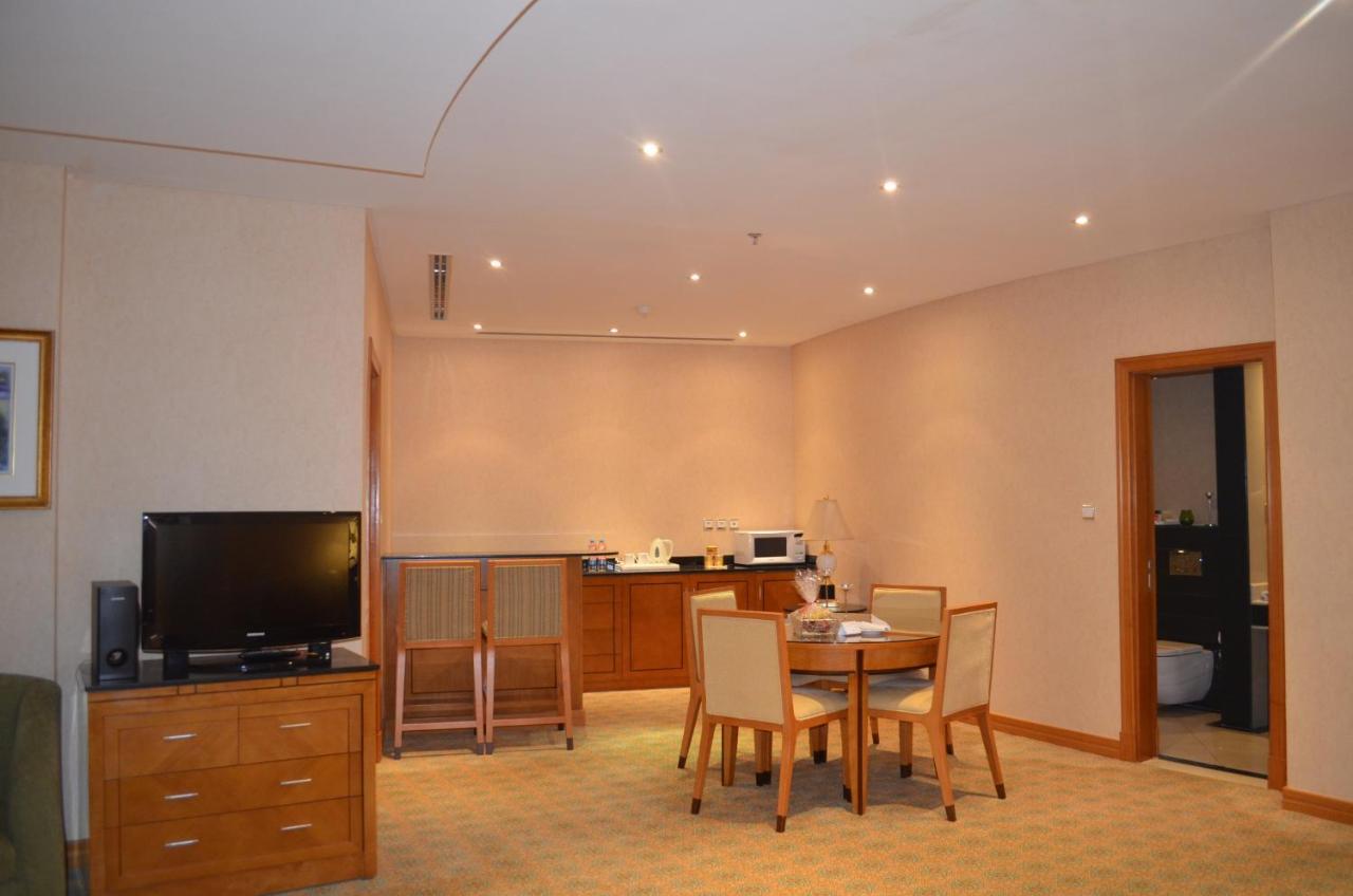 Eastyard Khobar Hotel - Formerly Ramada By Wyndham Khobar מראה חיצוני תמונה