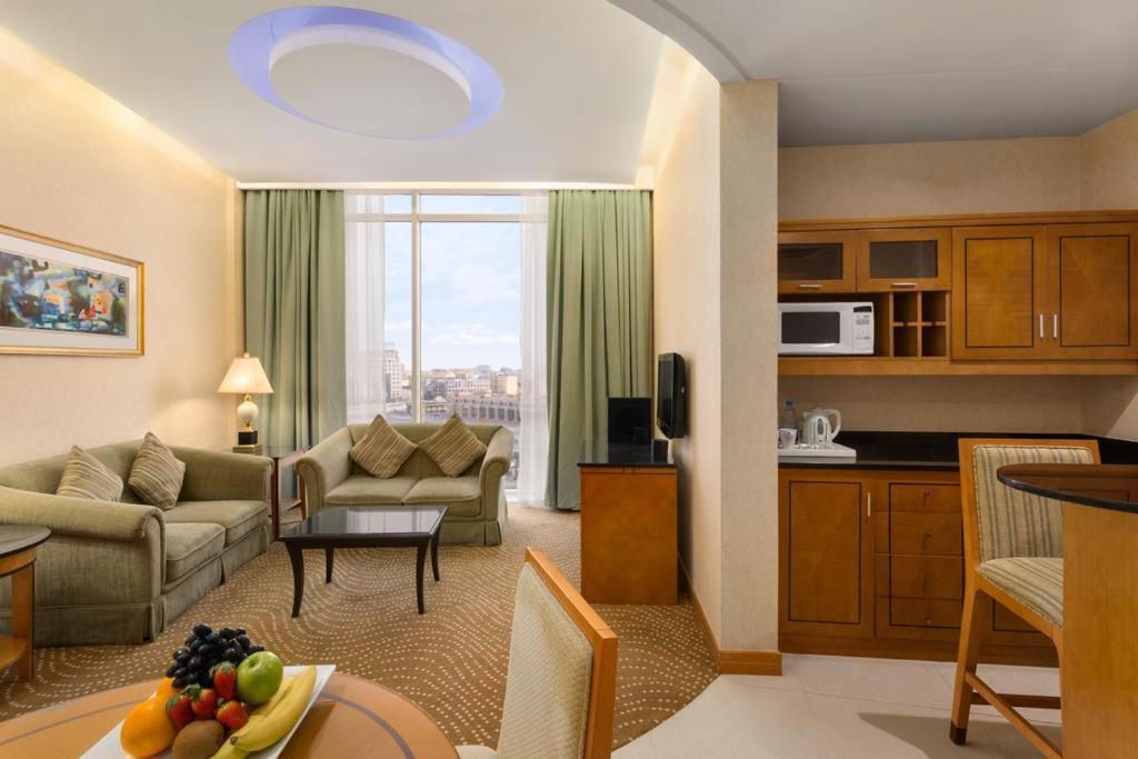 Eastyard Khobar Hotel - Formerly Ramada By Wyndham Khobar מראה חיצוני תמונה